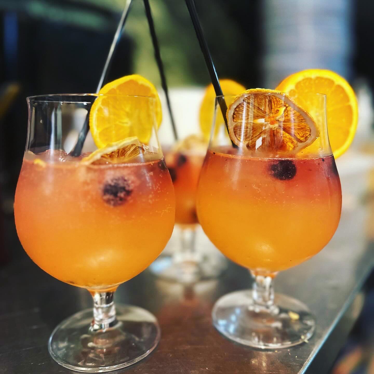 mixed drinks with lemon at the copper top ashland nightlife