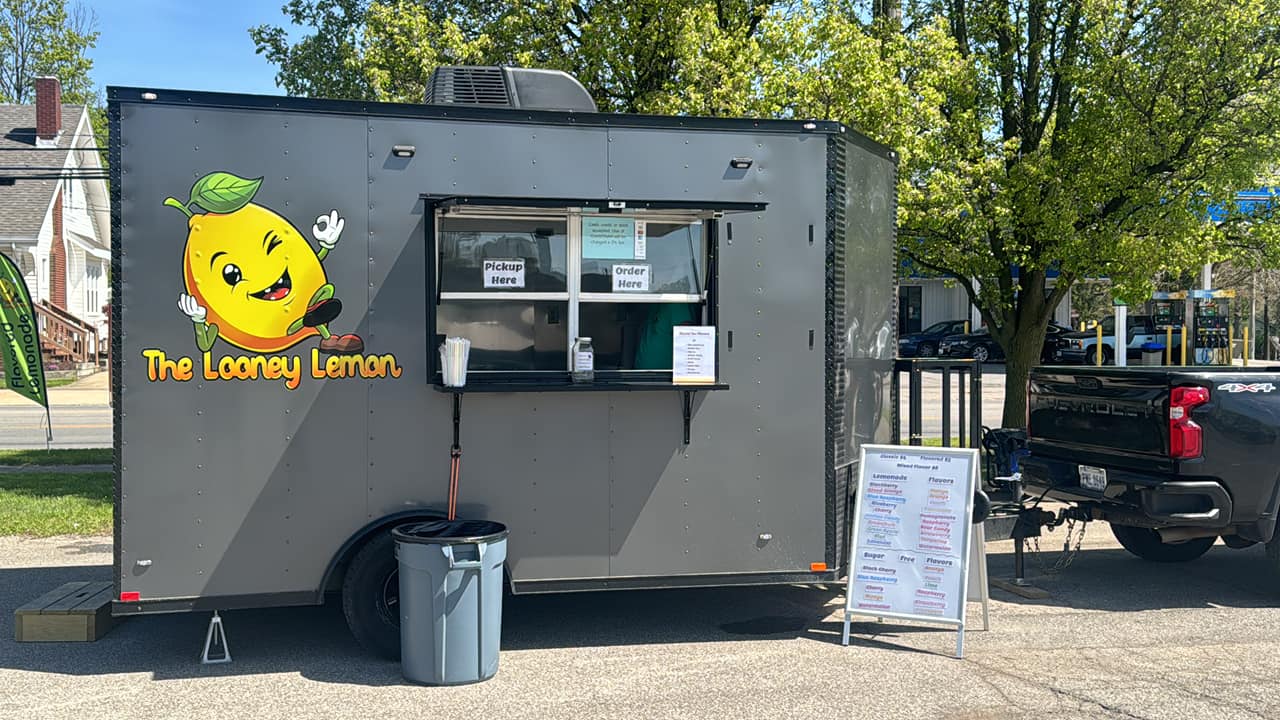 the looney lemon food truck serving up lemonade in the ashland ohio area
