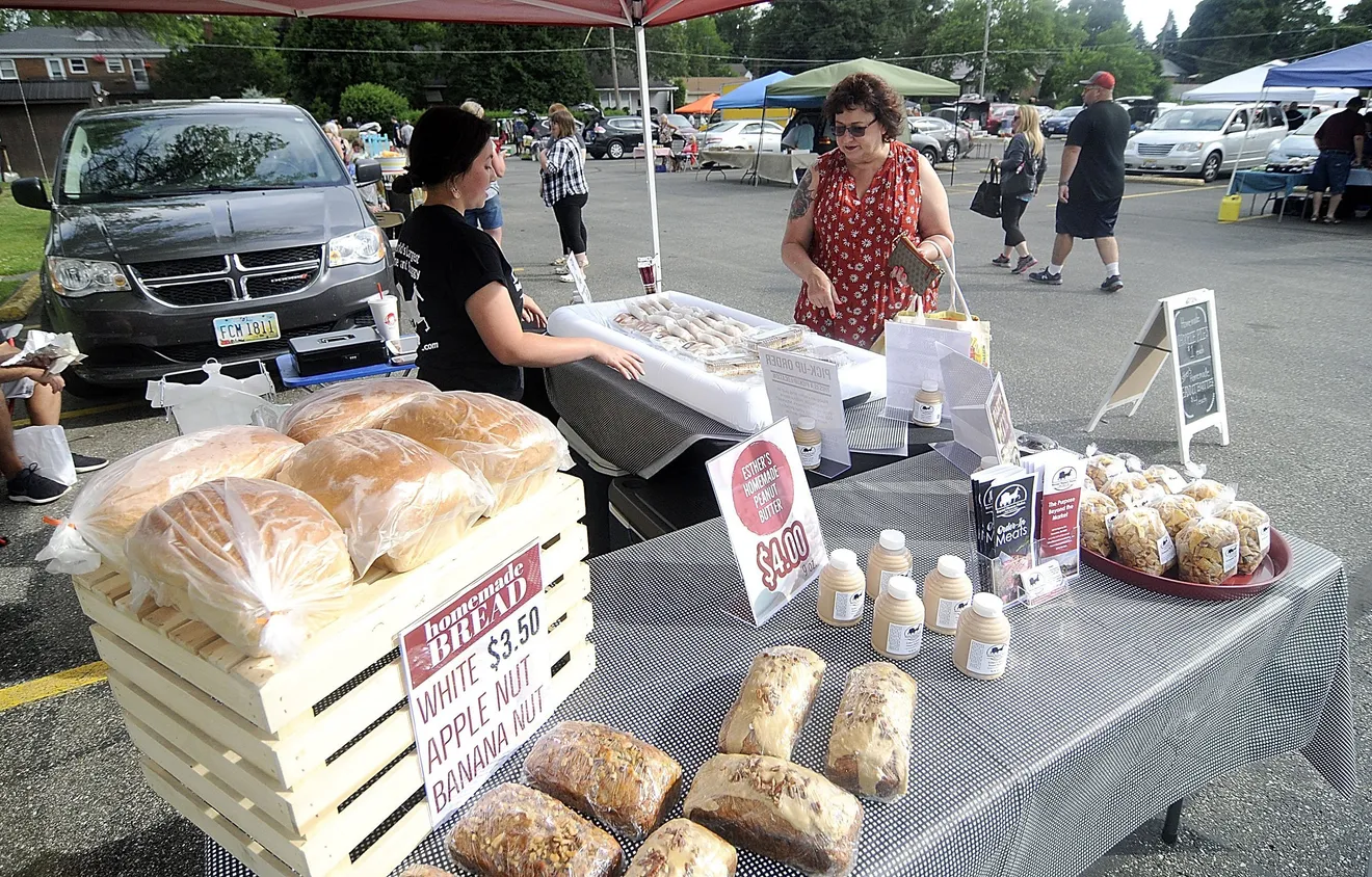 fresh bread at the saturday farmers market ashland ohio